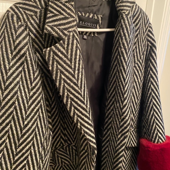 Gorgeous ELOQUII Car Coat with Faux Fur Cuffs. Never worn. 18/20 - Picture 6 of 6